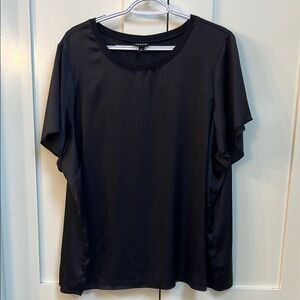 Torrid Black Relaxed Short Sleeve T-Shirt